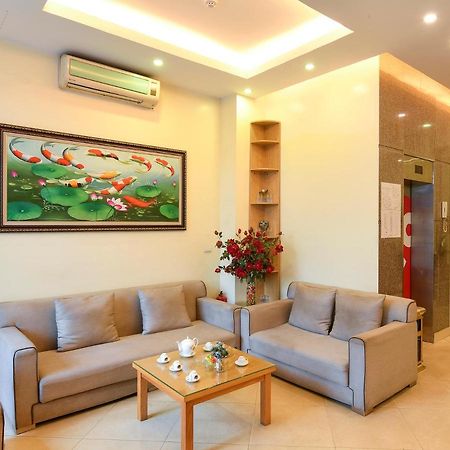 Oyo 210 Saki Hotel Hanoi Bagian luar foto
