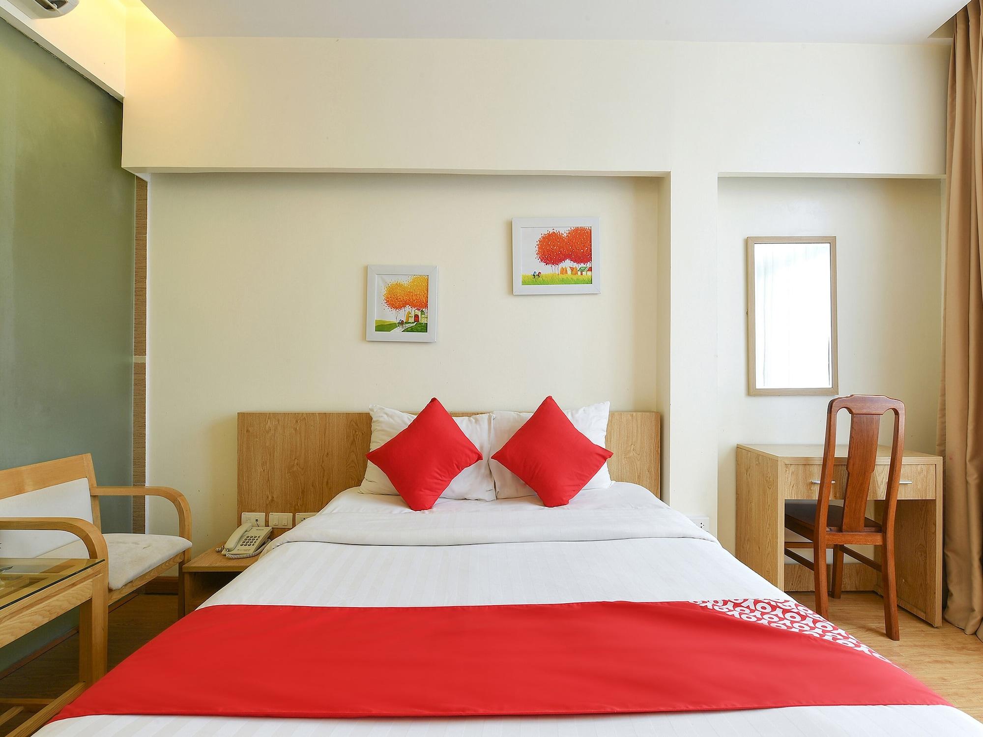 Oyo 210 Saki Hotel Hanoi Bagian luar foto