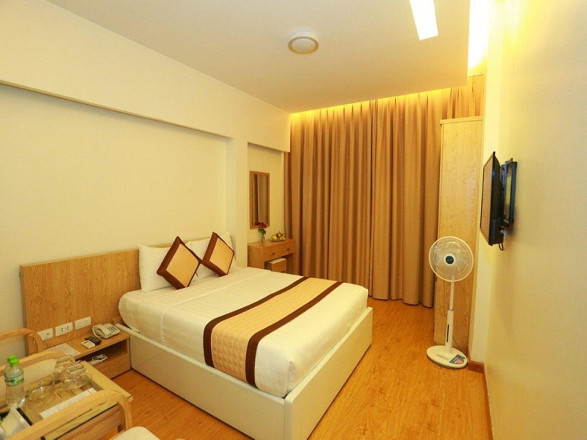 Oyo 210 Saki Hotel Hanoi Bagian luar foto