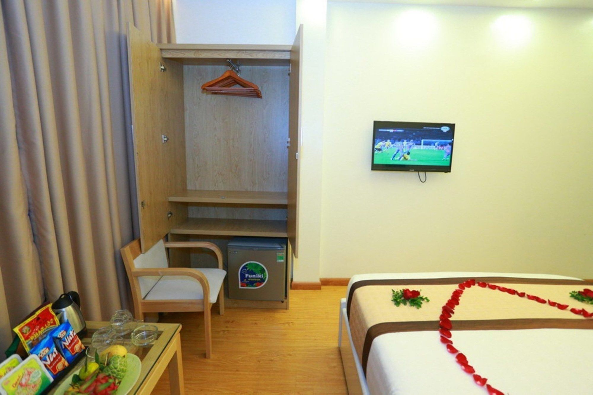 Oyo 210 Saki Hotel Hanoi Bagian luar foto