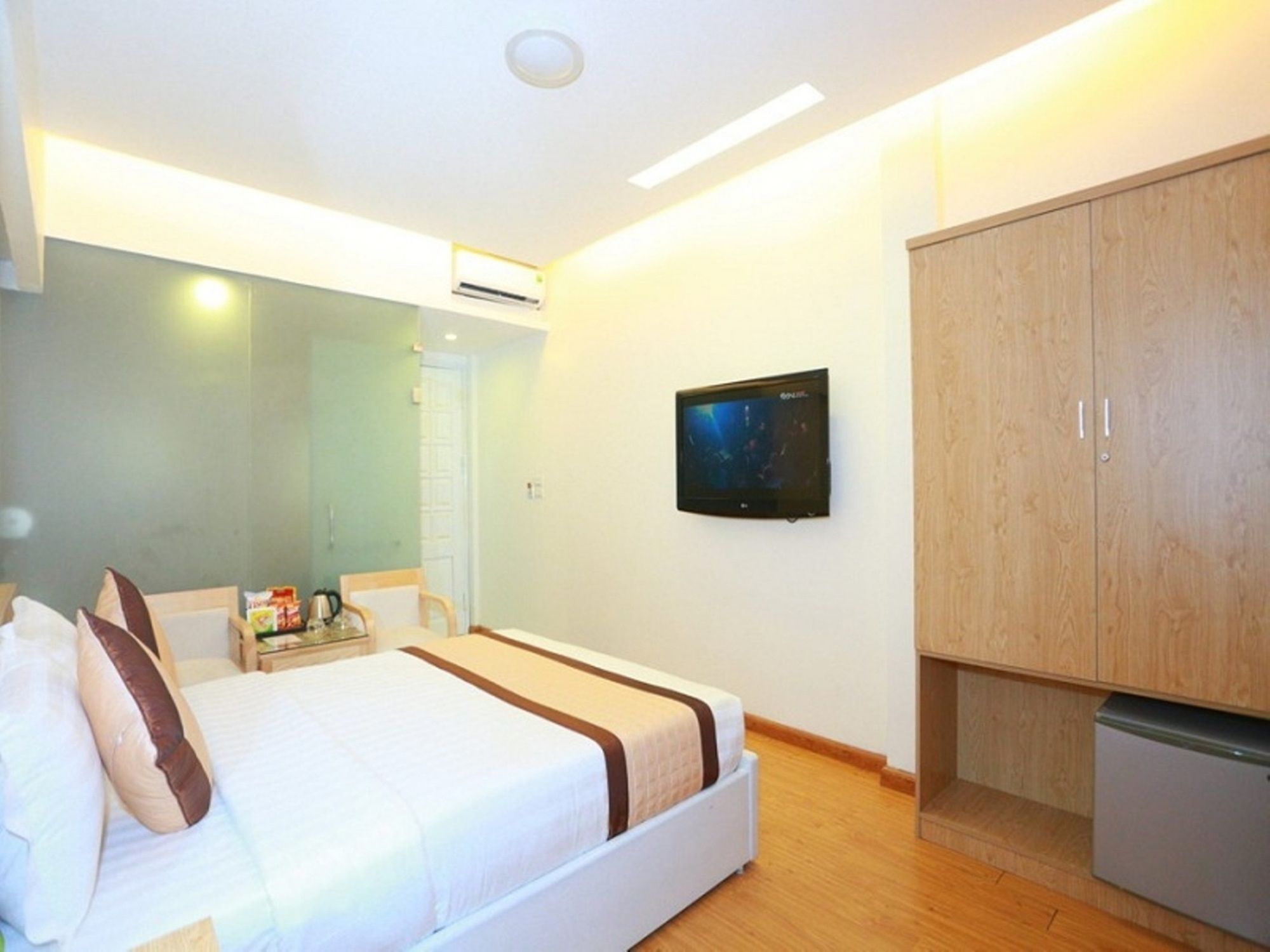 Oyo 210 Saki Hotel Hanoi Bagian luar foto