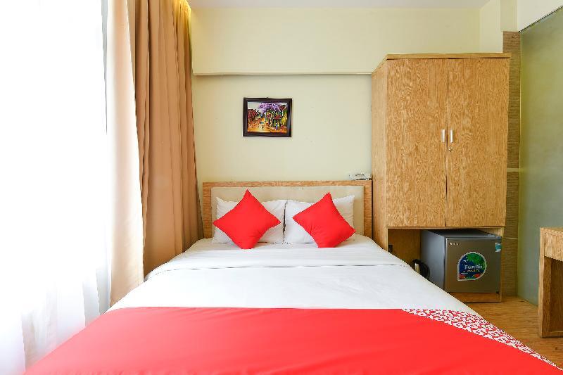 Oyo 210 Saki Hotel Hanoi Bagian luar foto